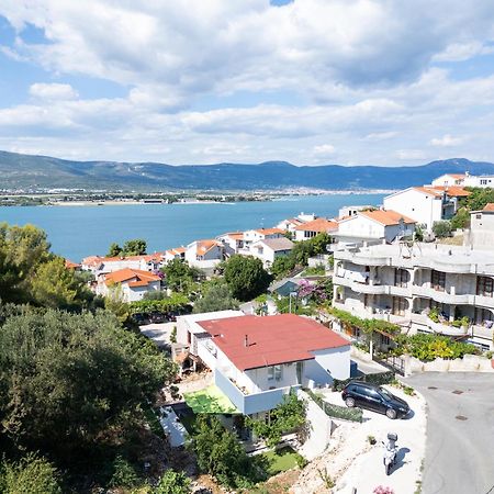 New,Close To The Beach Apartment With Domestic Olive Oil And Wine Trogir Exterior foto