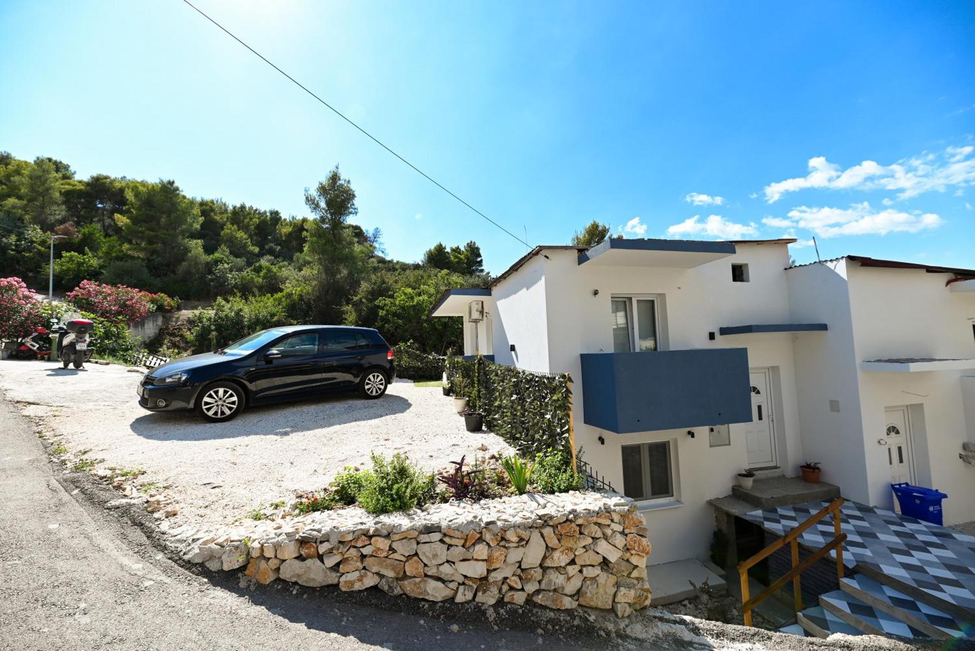 New,Close To The Beach Apartment With Domestic Olive Oil And Wine Trogir Exterior foto