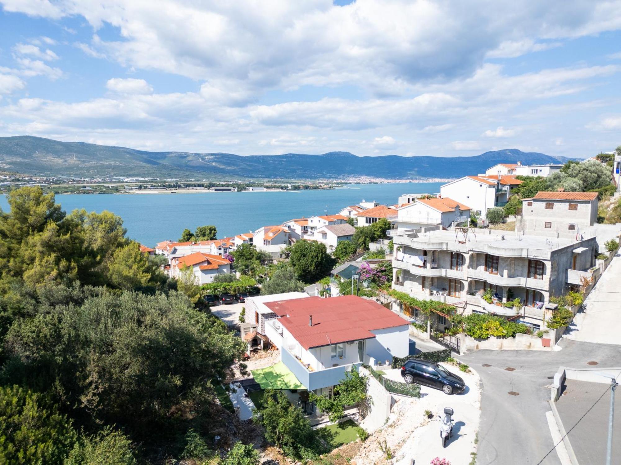 New,Close To The Beach Apartment With Domestic Olive Oil And Wine Trogir Exterior foto