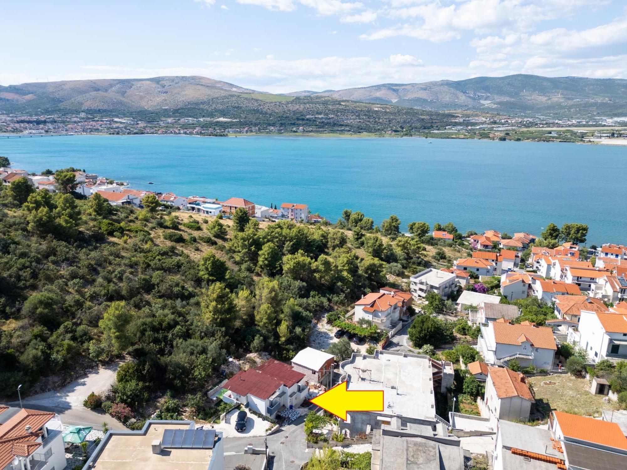 New,Close To The Beach Apartment With Domestic Olive Oil And Wine Trogir Exterior foto